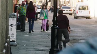 I got him.
Federal agent. Freeze! - NCIS: New Orleans