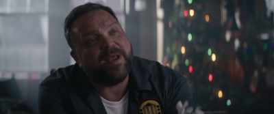I got in with the wrong people.
I made a mistake. Okay? - A Christmas Mystery