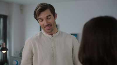 -I got promoted.
-Oh my gosh, that's incredible! - My Nightmare Office Affair
