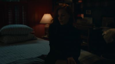 I got some shirts. Do you want one? - Scenes from a Marriage