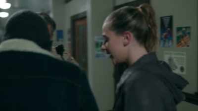 -I got your text. What is it?
-(I'LL TRY CONTINUES) - Riverdale