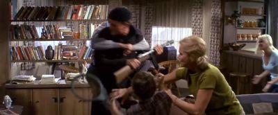 I got the gun - The Russians Are Coming the Russians Are Coming