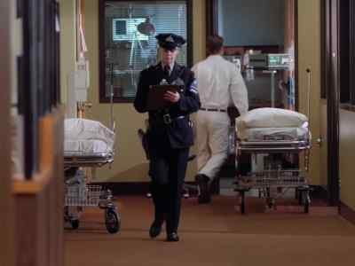 I got the gurney here you ordered. - Lois & Clark: The New Adventures of Superman