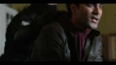 I got this. [grunts] - October Faction
