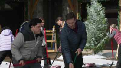 -I got this. I can feel it.
-Come on, come on. - Jingle Bell Run