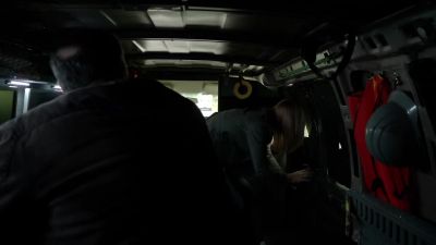 I gotta go in there. - Homeland