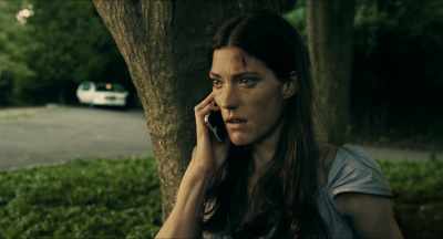 - I gotta go now.
- Why? Are the guards making you hang up? - Brawl in Cell Block 99