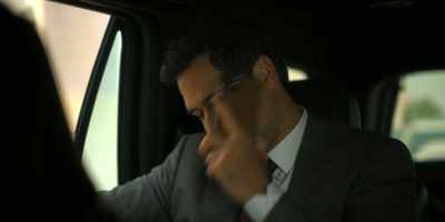 - I gotta go, okay? Good luck.
- All right. - The Lincoln Lawyer