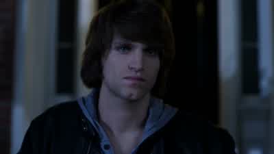 I gotta go. - Pretty Little Liars