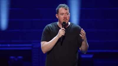 I gotta make small talk with a woman - Shane Gillis: Beautiful Dogs