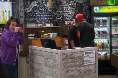 I gotta say, Carter looks way different
when he's not here. - Disjointed