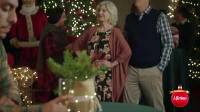 I gotta say, you really know
how to throw a party. - Blending Christmas