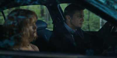 - I gotta see your hip. - Mayor of Kingstown