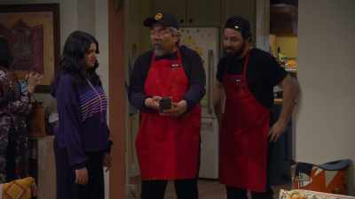 I gotta tell Momo he
has to wax everything. - Lopez vs Lopez