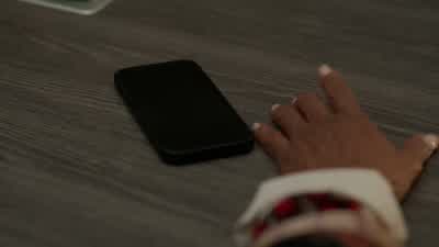 - I gotta zoom in. - Will Trent