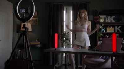 I guess I don't need
this skirt anymore. - A Model Murder