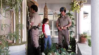 I guess nobody's home. - CHiPs
