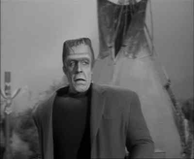 I guess nobody's home. - The Munsters