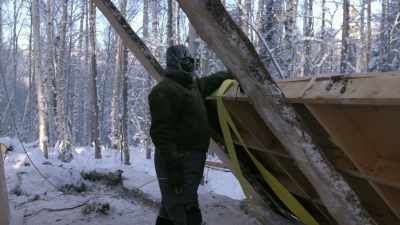 I guesstimate this one to be
right around 800 pounds or so. - Life Below Zero: Next Generation