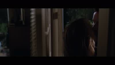 I hate buttons. - Bridesmaids