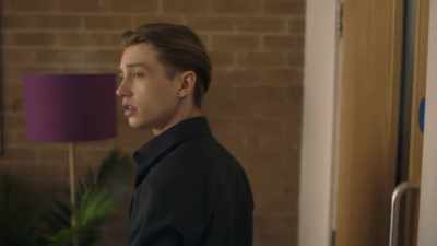 I hate feeling like this!
It's just, like, whatever I'm doing, - Ackley Bridge