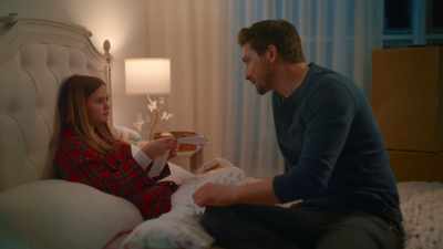 I hate to interrupt the
investigative work, - Christmas Keepsake