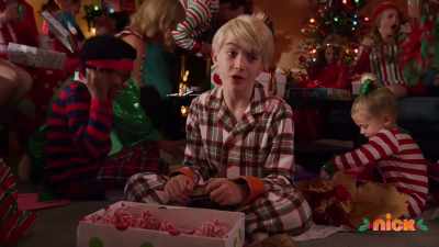 I have 300 hours
of community service, - A Loud House Christmas