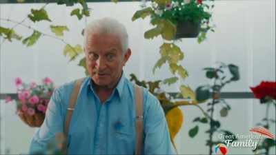 I have a foolproof
aphid deterrent - - Love in Bloom
