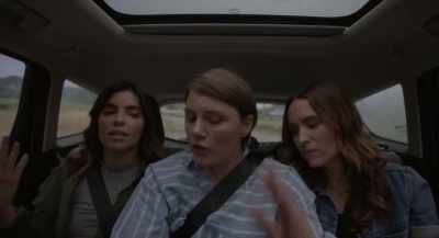 - I have a headache.
- Lu, it's all about you. - The Feels
