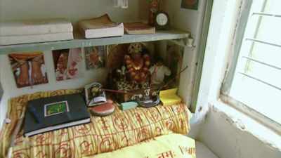 I have a little altar - Louis Theroux: Life on the Edge