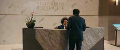 I have a meeting with
Gregory Brents at three o'clock. - Midas