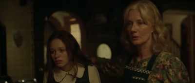 -I have a notebook he can have.
-Dad gave me that notebook. - Little Bone Lodge