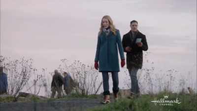 - I have a question, what is this?
- You didn't read it? - Walking the Dog