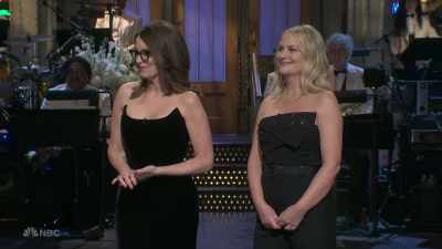 ‫I have a question.
‫Yes?
‫[ Applause ] - SNL50: The Anniversary Special