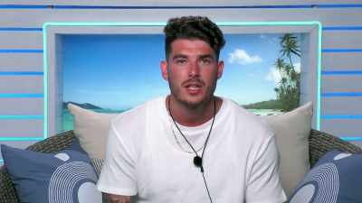 I HAVE A STRONG FEELING IF THERE
WAS A RECOUPLING HER ANDRY GOING - Love Island