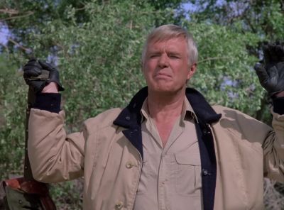 I have a wounded man
in there. - The A-Team