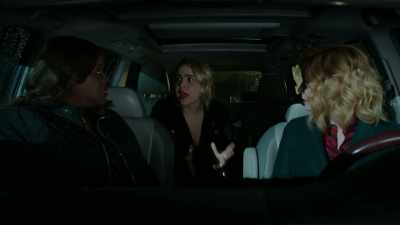 - I have an idea.
- You cannot text 911-- - Good Girls