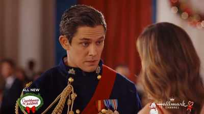 -I have an interview this week.
-Well, um... - A Christmas Carousel