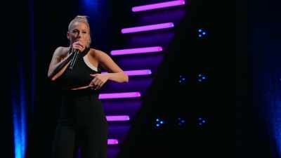 I have been there when a zombie horde - Iliza Shlesinger: Unveiled