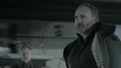 - I have to do it.
- Please! Don't shoot! - The Bridge
