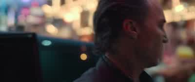 I have eyes on Dining Car. - The Gray Man