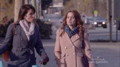 I have to find out - A Bundle of Trouble: An Aurora Teagarden Mystery