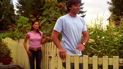 I have to get back to work. - Smallville
