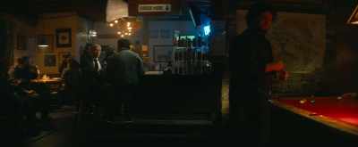 - I have to go.
- It's over already, our beer? - The Consultant