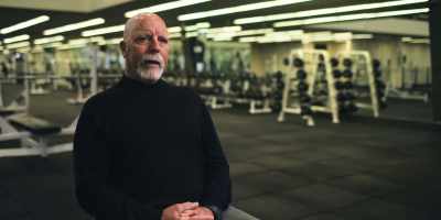 I have to lie to my team, my head coach. - They Call Me Magic