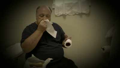 I have no idea what's going
on in Bill's bathroom, - Inmate to Roommate