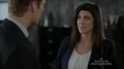 I have no idea why
she changed her will - Aurora Teagarden Mysteries: An Inheritance to Die For