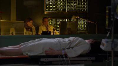 I have to pee. - House