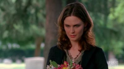 I have questions,
but you can't answer them. - Bones