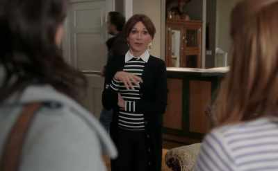 I have to say, after
what Reggie said, - Aurora Teagarden Mysteries: Haunted By Murder